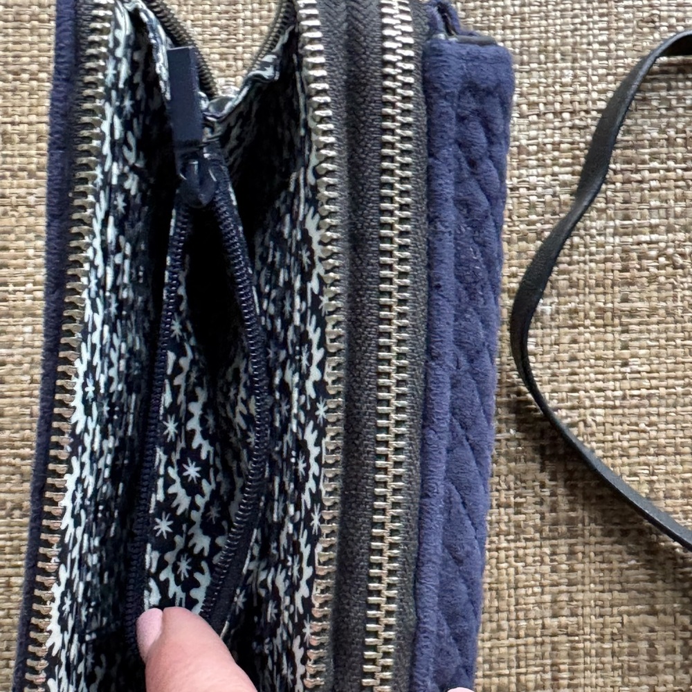 Vera Bradley Navy Quilted Crossbody Bag - Picture 13 of 16